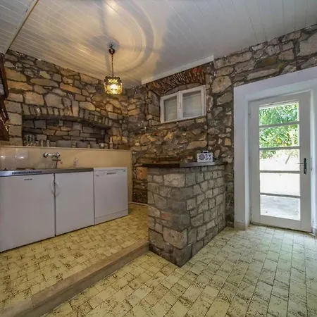 Vacation House Mrs. Wilson Holiday home Postira